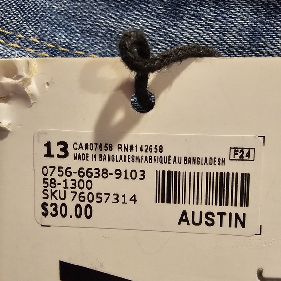 New With Tags AUSTIN Size 13 Ladies Flared Leg Jeans - Picture 5 of 13